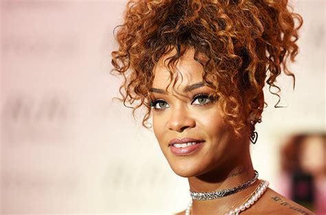 Rihanna Bio