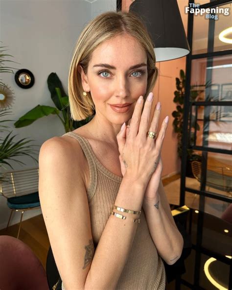 Chiara Ferragni Shows Off Her Nude Tits 4 Photos Thefappening