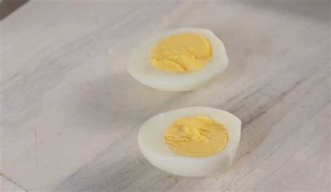 Video Hard Boiled Egg 101 Martha Stewart