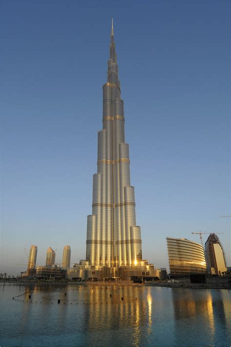 Dubai Opens Worlds Tallest Building The New York Times