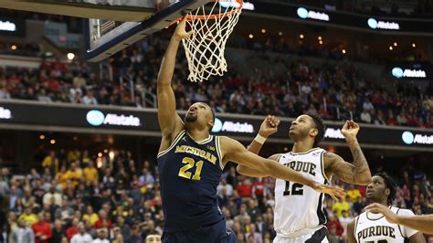 michigan grabs second upset win of purdue advances in b1g tournament maize n brew