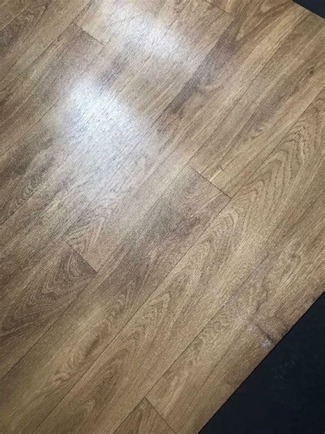 Lino Vinyl Flooring Wood Effect 285 X 2 Metres Brand New In