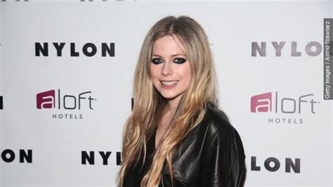 Avril Lavigne Its Scary Coming Back To Music After Lyme Battle