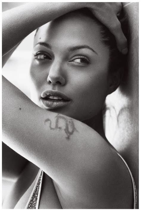 Angelina Jolie Vogue By Mario Testino March 2004 Mario Testino Brad