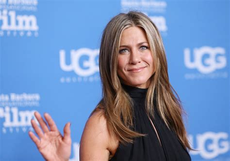 Jennifer Aniston On Why She Wrote Essay Slamming Tabloids Time