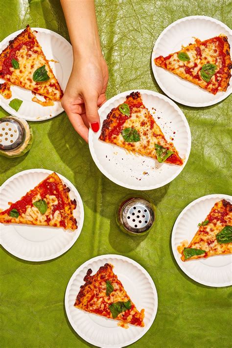 Aug 04, 2014 · i assume they have a super broiler to create such a nice crust. A Cauliflower Crust Pizza That's Actually Good in 2020 ...