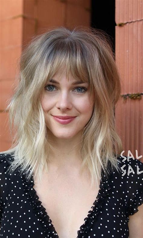Lob With Bangs To Copy In 2021 Ombre Blonde With Fringe Fabmood