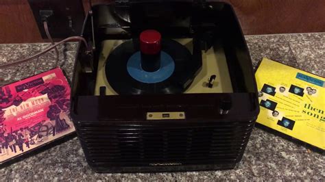 Rca Victor 45 Ey 3 45 Rpm Record Player Bakelite Phonograph Rp 190