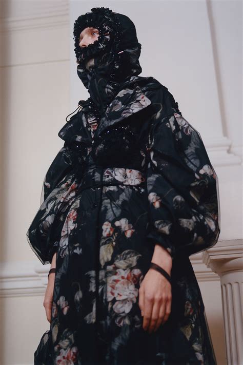 moncler 4 simone rocha fall 2020 ready to wear fashion show collection see the complete moncler
