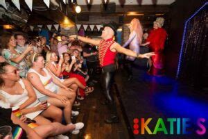 Best Gay Lesbian Bars In Glasgow Lgbt Nightlife Guide Nightlife Lgbt