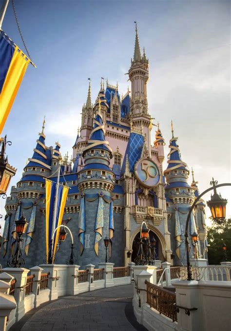 Walt Disney World Completes Cinderellas Castle For 50th Anniversary