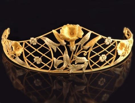 Art Nouveau Tiara France Ca 1900 Made By Henri Sandoz Gold Green