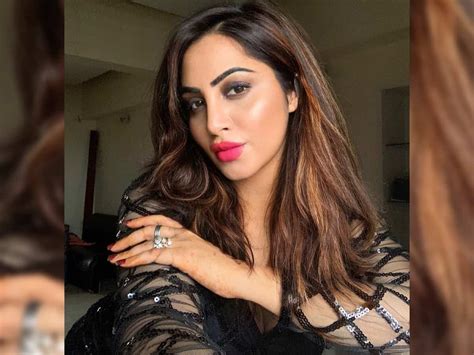 Arshi Khan Female Actors Have Equal Pay On Small Screen