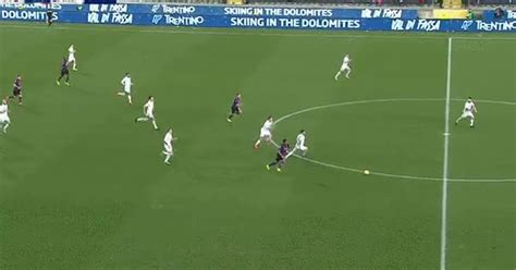 Tap and hold to download & share.  MEMEDEPORTES  El golazo Maradoniano de Luis Muriel con ...
