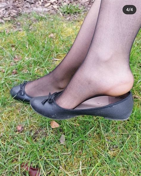 Pin By Neil Fuller On Shoes Flats In 2022 Girl Flats Shoes Ballerina