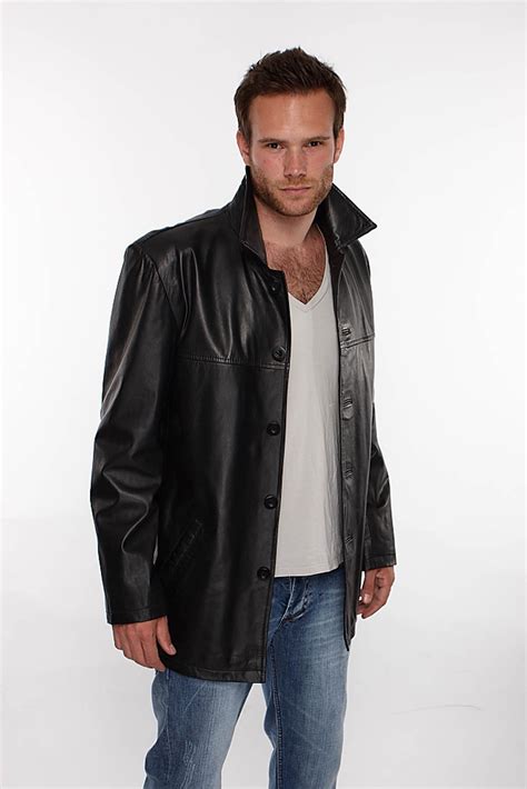 Alibaba.com offers 15,790 leather jackets for men products. Be Fashionable In Winter With Men Leather Jacket | News Share
