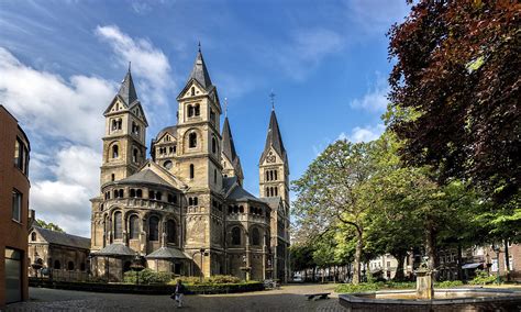 Aus wikipedia, der freien enzyklopädie. Munster Church Roermond Photograph by Marc Crutzen
