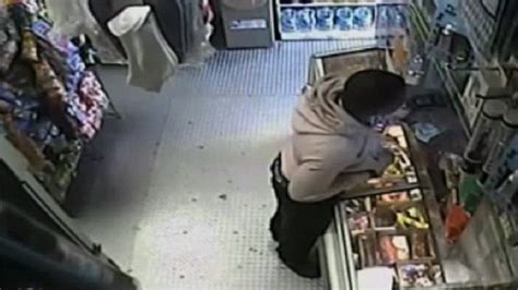 Police Searching For Man Who Robbed Grocery Store With A Banana He