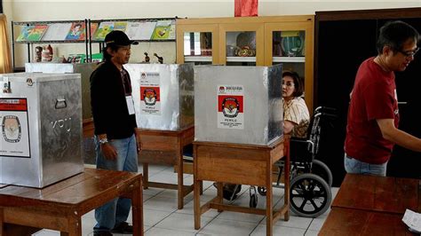Indonesian Campaigner Hopes For Peaceful Elections