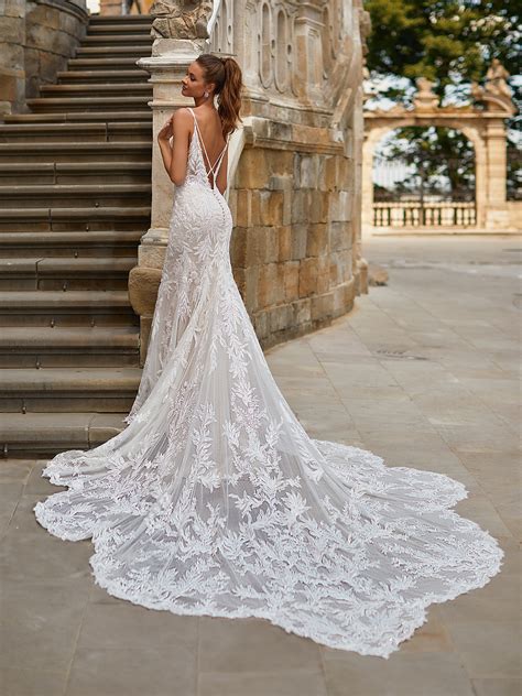 Luxurious Designer Wedding Gowns Lavish Wedding Ideas Val Stefani Blog
