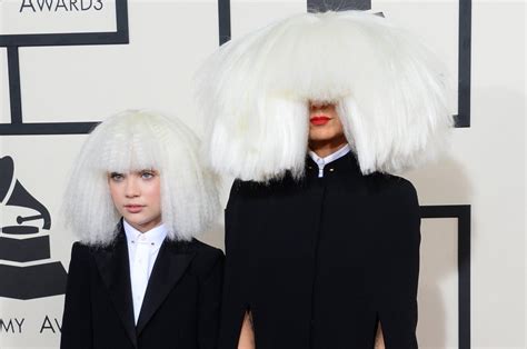 Maddie Ziegler Joins Sia At The Grammys In Platinum Wig