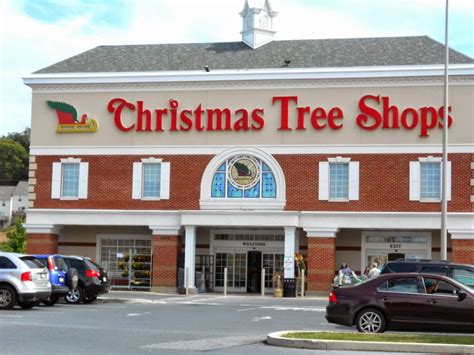 Here you'll find all of the elements needed to *store is closed today 02.19.21. Pennsylvania & Beyond Travel Blog: Beautiful Holiday Decor - The Christmas Tree Shops