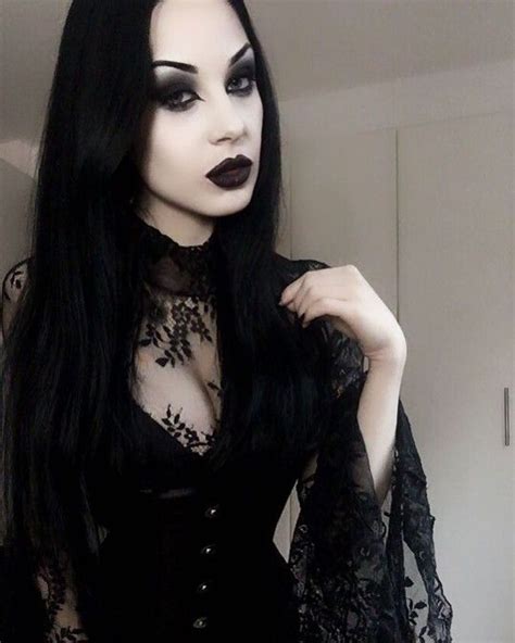 Pin By Bivek On Goths Gothic Hairstyles Edgy Fashion Goth Beauty