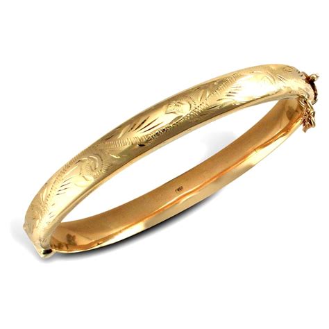 Ladies 9ct Yellow Gold Hinged Engraved Victorian 8mm Bangle Bracelet