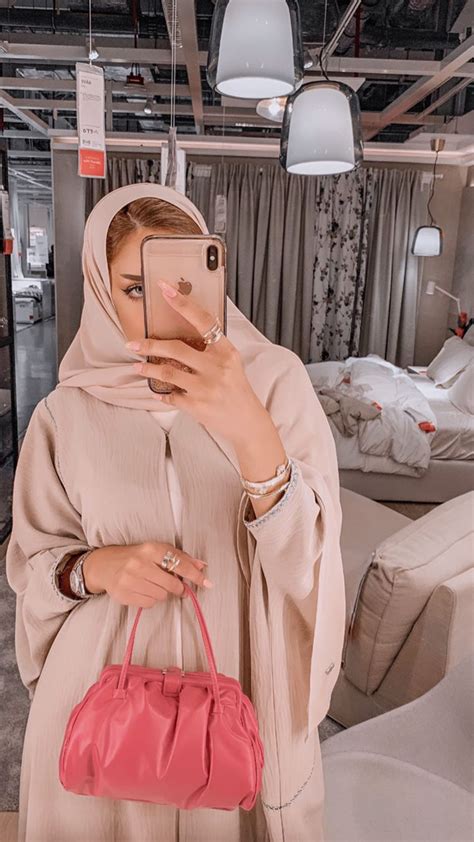 Stories • Instagram Cute Girl Photo Dubai Style Fashion