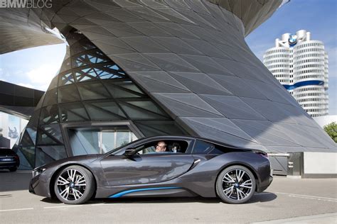 First Global Deliveries Of The Bmw I8