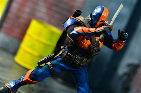 Mezco One12 Collective Deathstroke — D Amazing