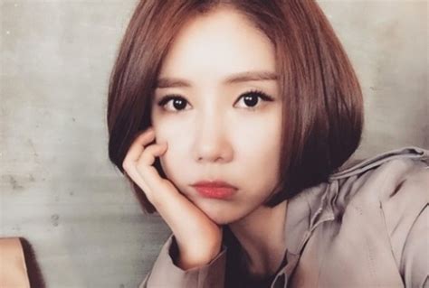Secrets Jung Hana Cleverly Responds To An Anti Fans Comment Soompi