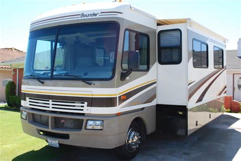 2004 Fleetwood Bounder 32w Rvs For Sale