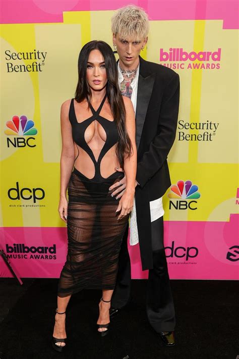 But it seems that the transformers star. Megan Fox Wears Ultra-Revealing Cutout Gown, Kisses Machine Gun Kelly on the 2021 BBMAs Red Carpet