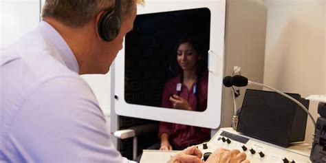 3 Major Benefits Of Seeing An Audiologist For Annual Hearing Testing