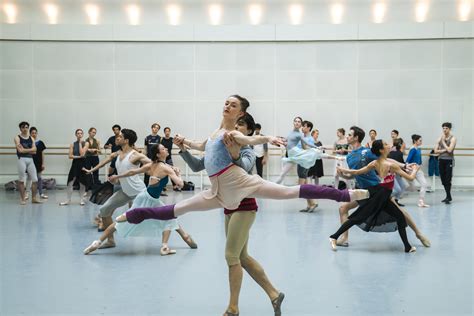 Anna Rose Osullivan Benjamin Ella And Artists Of The Royal Ballet In Rehearsal For Within The