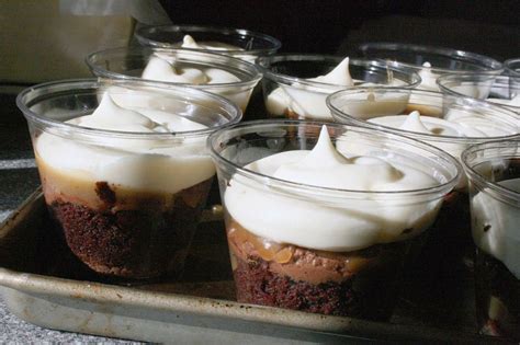 Sponge cake, brandy, superfine sugar, cream cheese, strong black coffee. Dolcini from the Olive Garden | Desserts, Dessert recipes ...