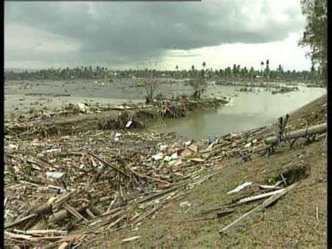 On december 26, 2004, one of the most devastating natural disasters in history occurred when an earthquake off the. Boxing Day Tsunami Banda Aceh 1 of 4 - YouTube