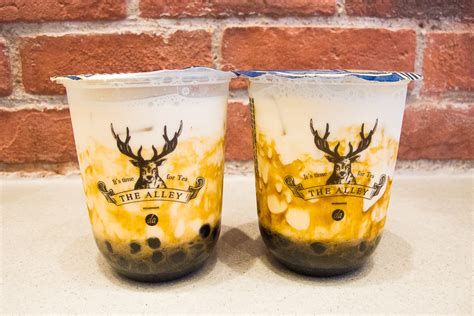The taiwanese bubble tea chain opened their doors earlier this spring and it's already leaving a lasting impression on customers with its vast array of flavours and customizable options. The Alley 鹿角巷 - Popular Bubble Tea Shop Known For Brown ...