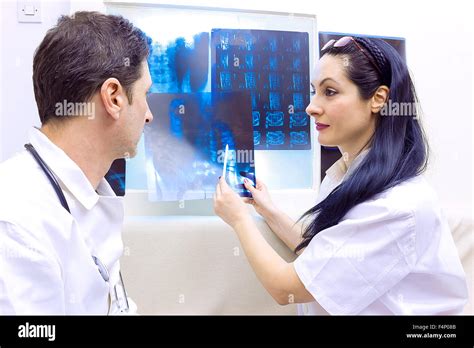 Doctors Examine The X Rays Stock Photo Alamy