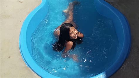 Eu Tomando Banho De Piscina Youtube