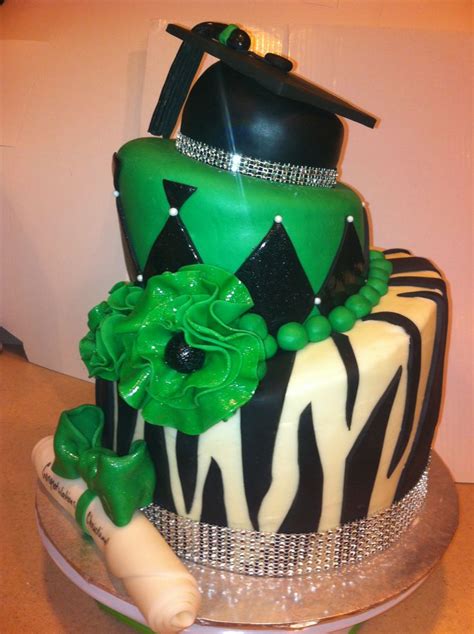 graduation cake by yumm graduation cakes cake desserts