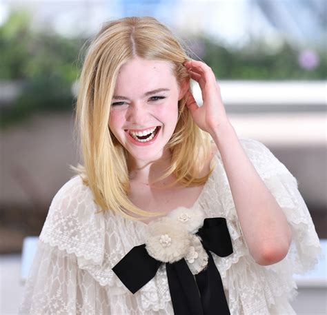 Elle Fanning At “the Neon Demon Photocall At 2016 Cannes Film Festival