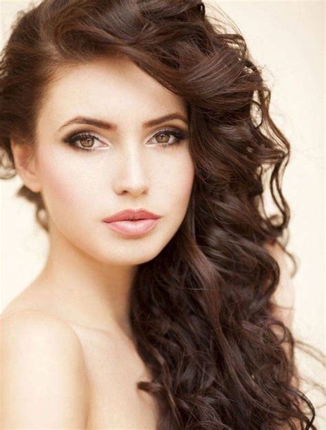 Hairstyle For Oval Face Prom Popular Style
