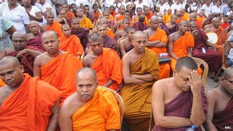 Sri Lanka Muslims Killed In Aluthgama Clashes With Buddhists Bbc News