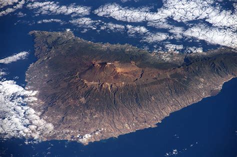 Tenerife Volcano Warning Fears Mount Teide Is About To Erupt On
