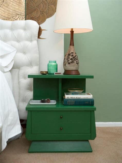 40 Bedside Table Decor Ideas To Fill That Odd Gap