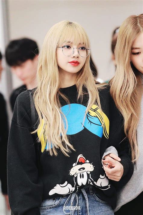 10 Times Blackpinks Lisa Out Classed Everyone With Her Superior