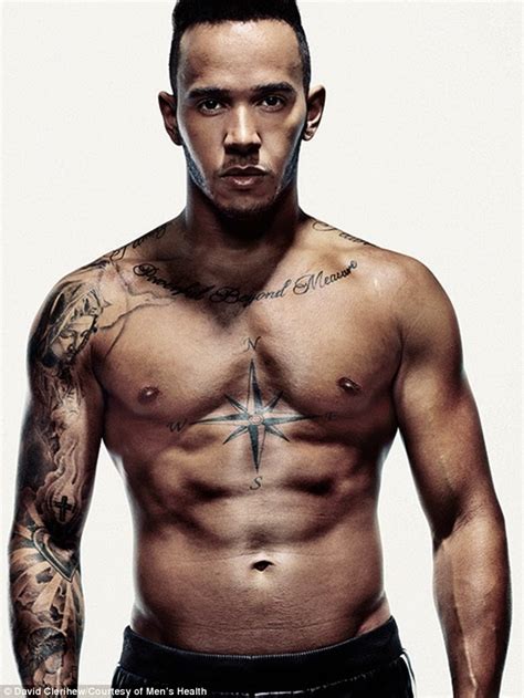 Divaparrots Weekly Lewis Hamilton Shows Off His Abs And Poses