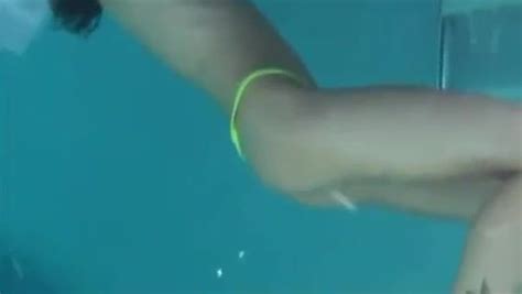 Topless Girl Drowning Underwater Upskirt Tv